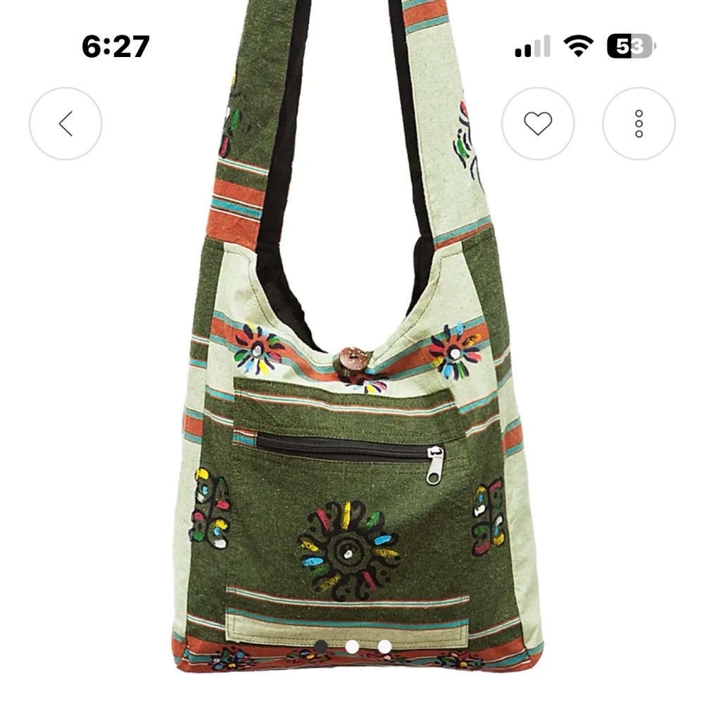 303–NWT Floral Embroidered Shoulder Bag in Green